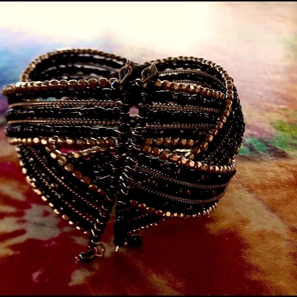 4 Wire memory bracelets bundle - Picture 7 of 9